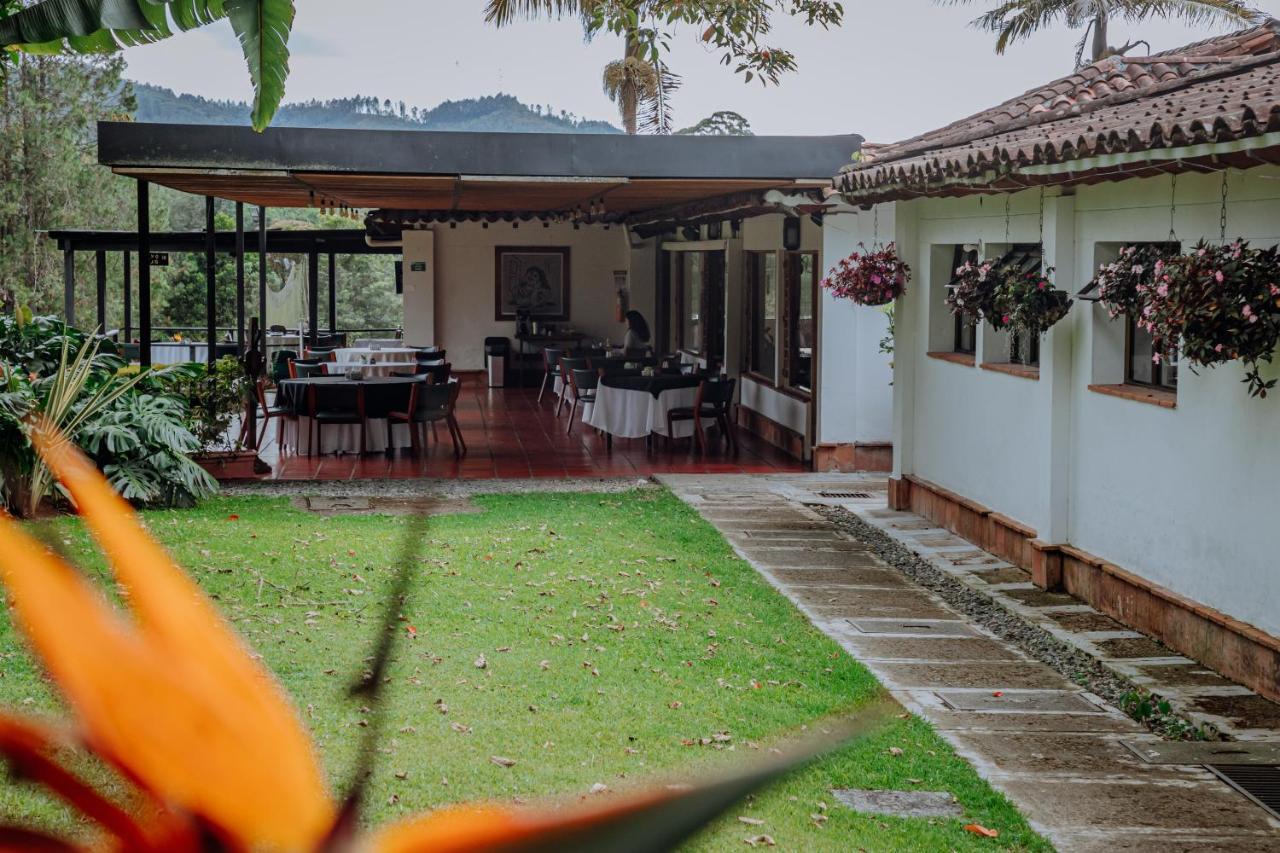 Club Campestre Hacienda Fizebad Hotel El Retiro  Bagian luar foto
